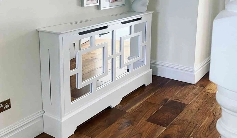 Mirrored Cabinet