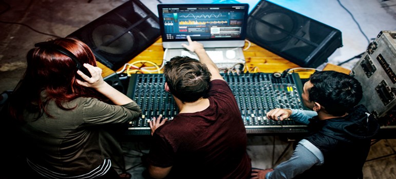 10 Best Free Beat Making Software: Unleash Your Musical Creativity (2023)