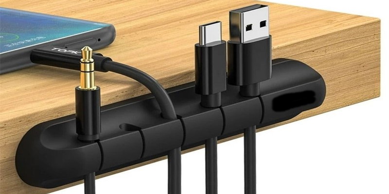 tidy charging station