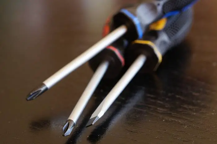 tools needed for replacing laptop screen