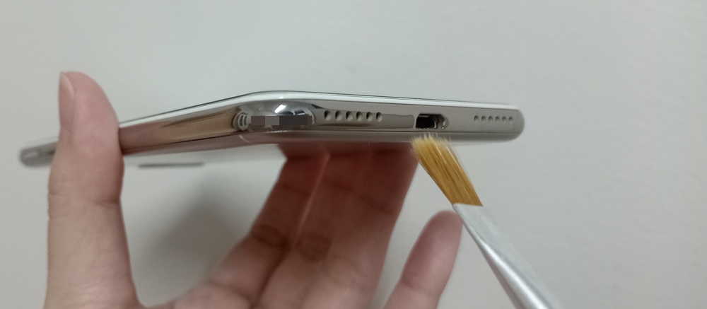 This photo depicts a woman