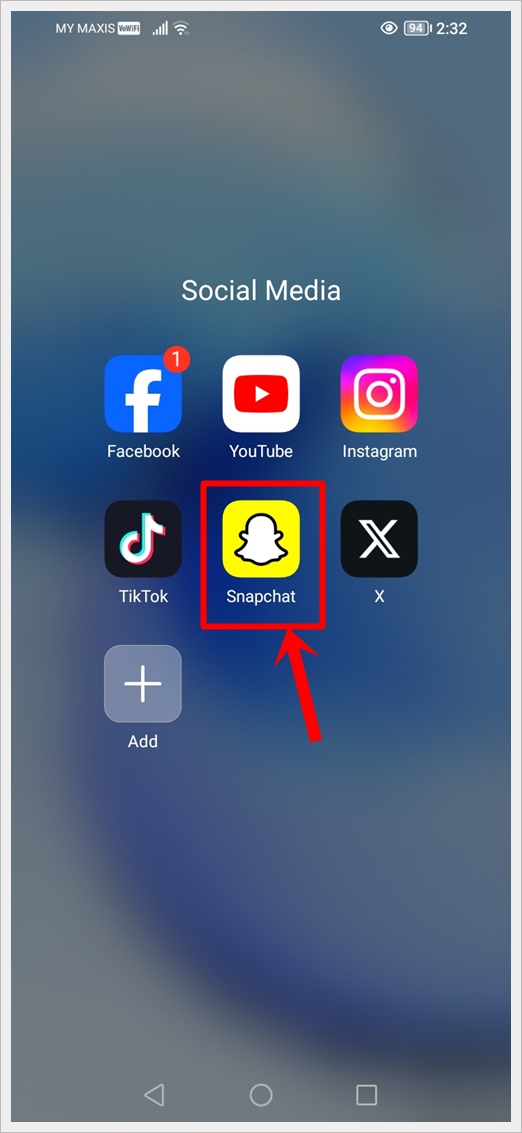 This image shows a screenshot of an Android phone with the Snapchat app icon highlighted.