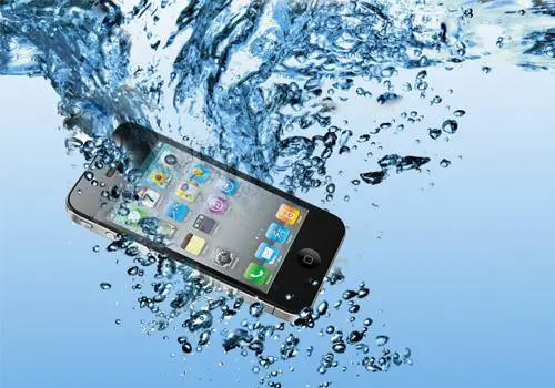 How to Protect Your Phone from Water Damage