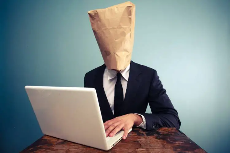 How to Stay Anonymous Online: 15 Effective Tips