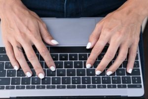 Keyboard Finger Position Guide: Master Efficient Typing