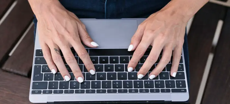 keyboard finger placement