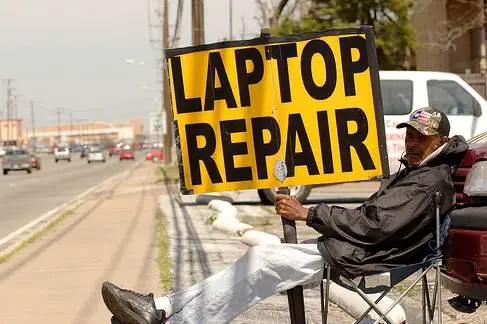 signs your laptop needs repairing