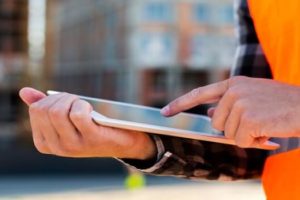 15 Benefits of All-in-One Field Service Apps for Businesses