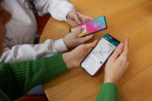 How to Share Photos on WhatsApp Without Losing Quality